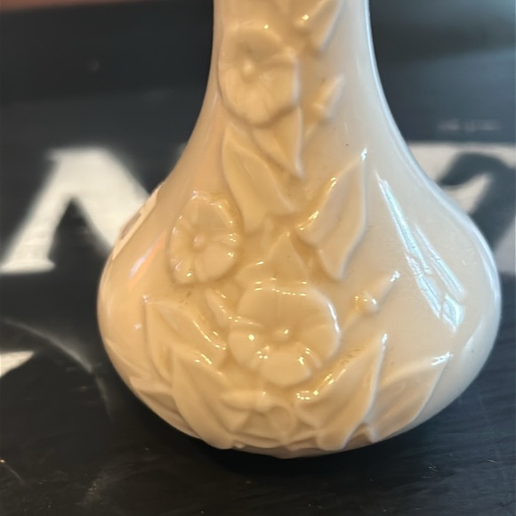 Vintage Lenox Ivory Porcelain Bud Vase - Picture 3 of 5